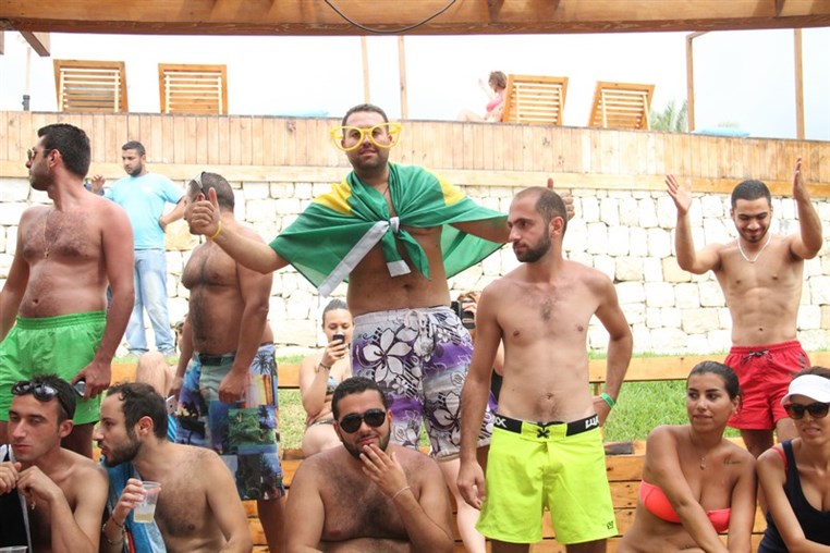 Cyan Beach Bar on Sunday